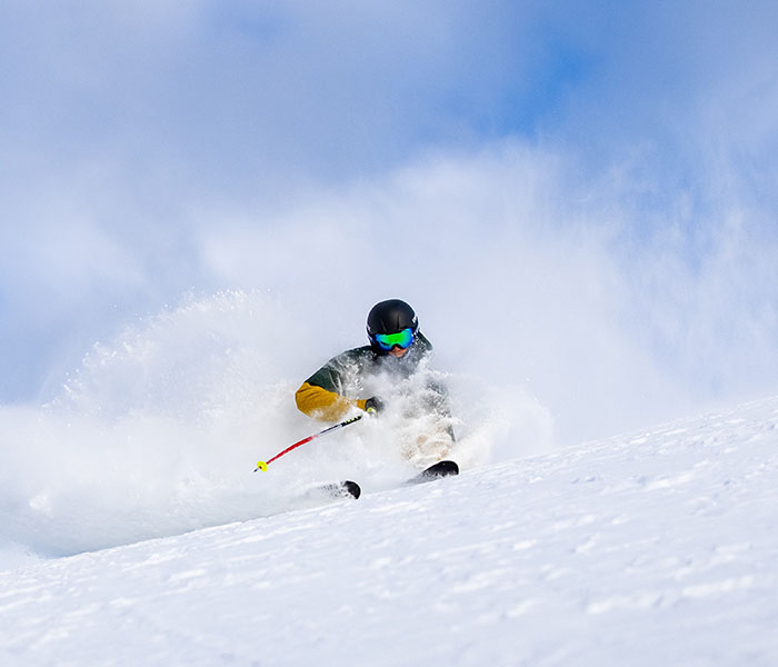 Skiing at thredbo shredding